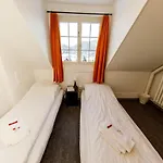 Zentrum Haus 3*