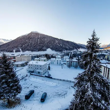 Zentrum Haus 3* Davos
