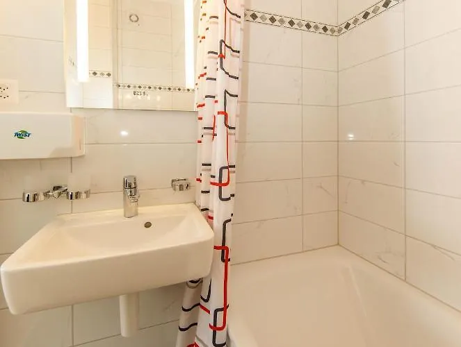 Han/Misafirhane Zentrum Haus 3*