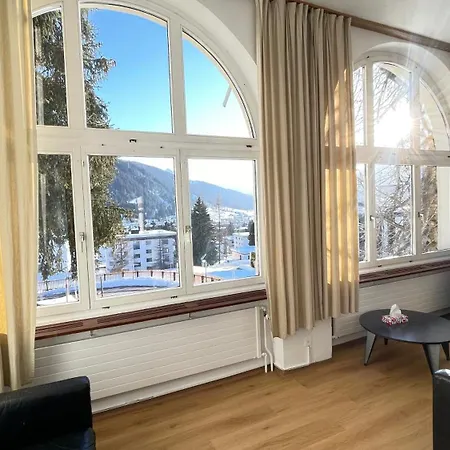 Zentrum Haus Πανδοχείο